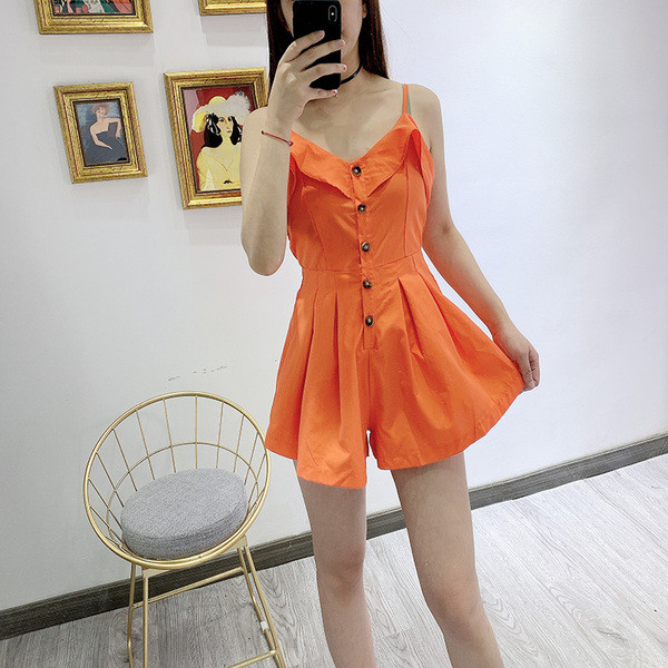 Salopetă casual de damă, cu decolteu în V și bretele subțiri