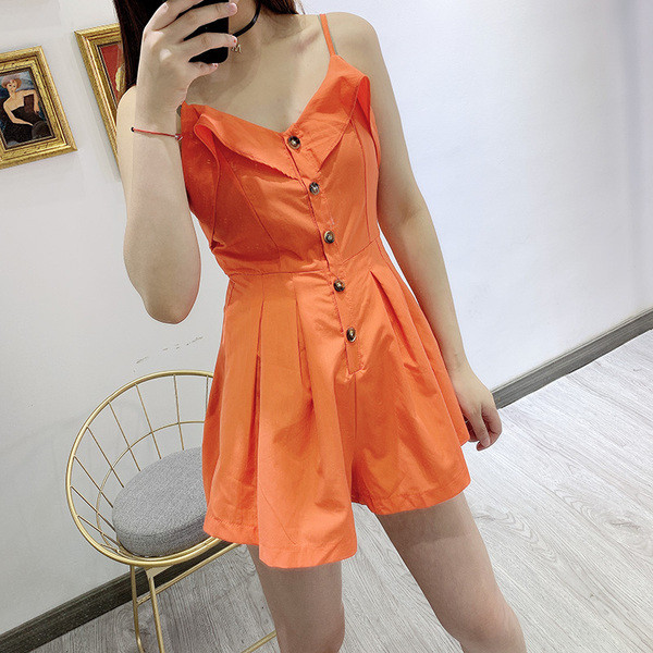 Salopetă casual de damă, cu decolteu în V și bretele subțiri