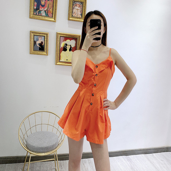 Salopetă casual de damă, cu decolteu în V și bretele subțiri