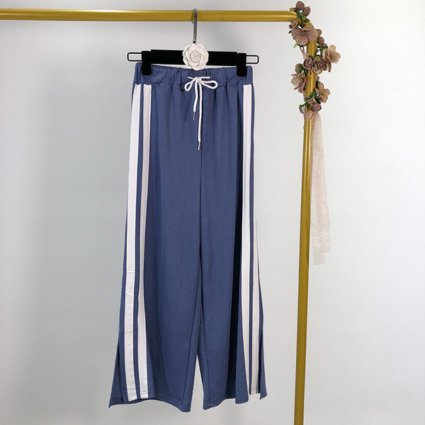 Pantaloni sport largi cu talie elastica si margini