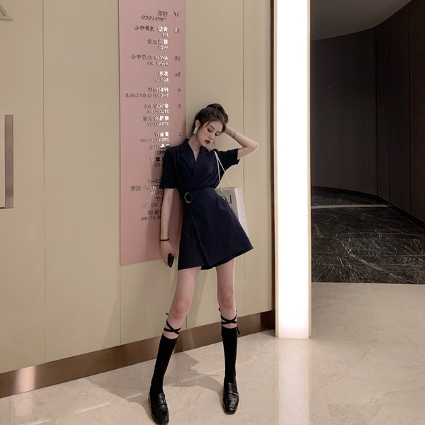 NOU Salopetă elegantă de damă, cu decolteu în V, de culoare neagră