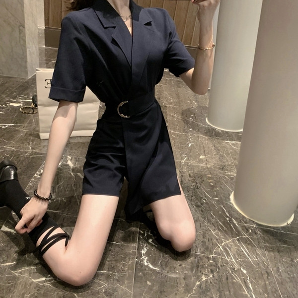 NOU Salopetă elegantă de damă, cu decolteu în V, de culoare neagră