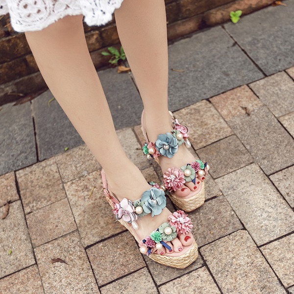 Sandale dama cu platforma si decor - flori si perle