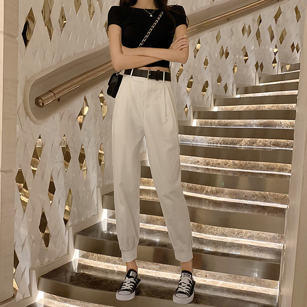 Pantaloni de dama cu talie inalta in alb-negru