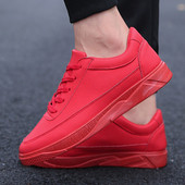 Tenisi moderni pentru bărbați - în negru și roșu