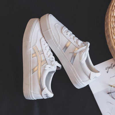 Adidasi moderni de dama cu sireturi si imprimeu color