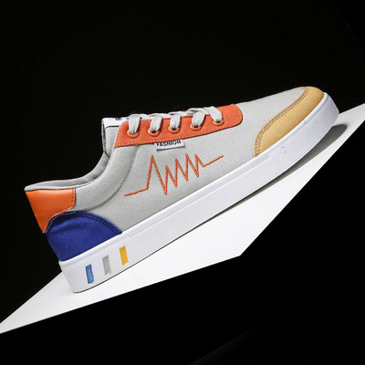 Adidași moderni pentru bărbați cu șireturi și talpă plată