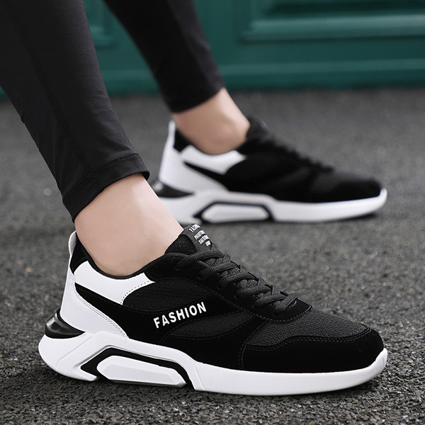 Adidasi moderni pentru barbati cu sireturi si talpa plata in mai multe culori