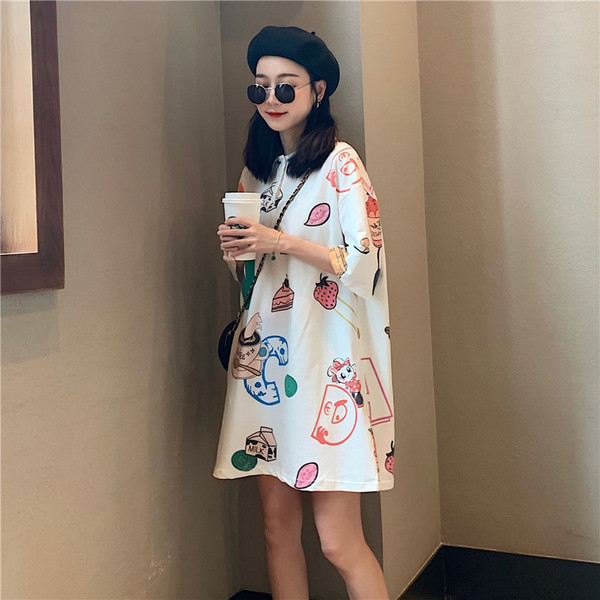 Tricou dama cu aplicatie colorata - model lung in alb