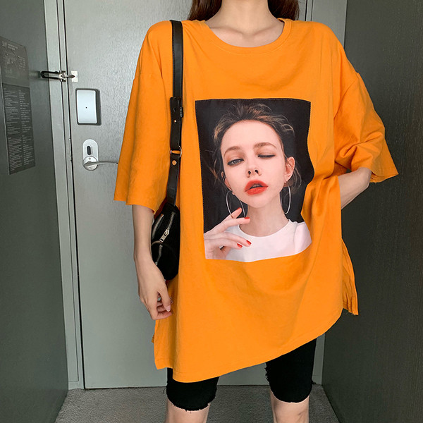 Tricou larg de dama cu aplicare de culoare in trei culori