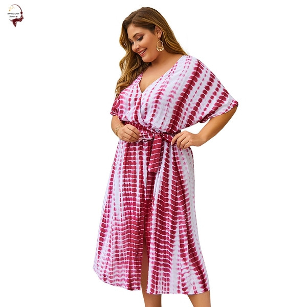 Голям размер рокля в три цвята и V-образно деколте