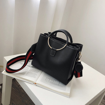 Geanta de dama eleganta cu manere lungi si scurte