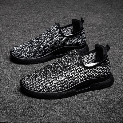 Νέα μοντέλα ανδρικά πάνινα παπούτσια σε δύο χρώματα με κεντήματα