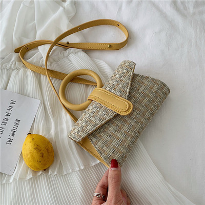 Geanta de dama cu inchidere metalica in mai multe culori