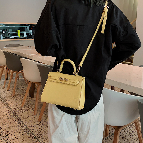 Geanta de dama cu maner scurt si lung in mai multe culori