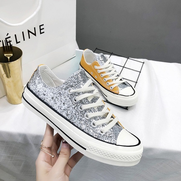 Μοντέρνα γυναικεία αθλητικά παπούτσια με ψηλή σόλα και  κομψό αποτέλεσμα σε τρία χρώματα