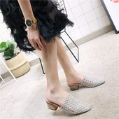 Papuci de damă cu toc joasă în două culori