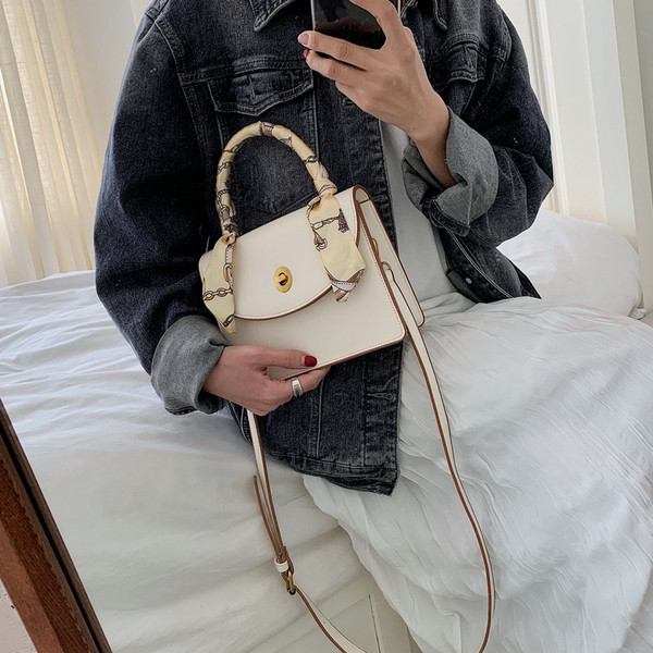 Geanta de dama din piele in patru culori