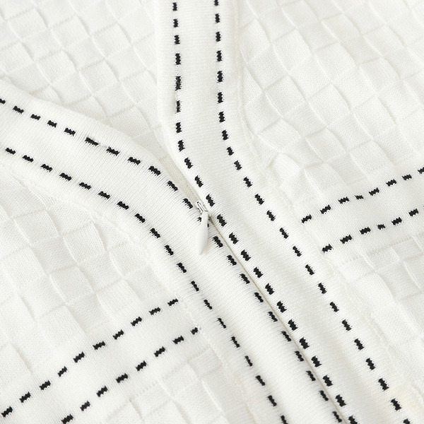 Rochie elegantă de damă, cu decolteu în V și mâneci scurte, în alb-negru