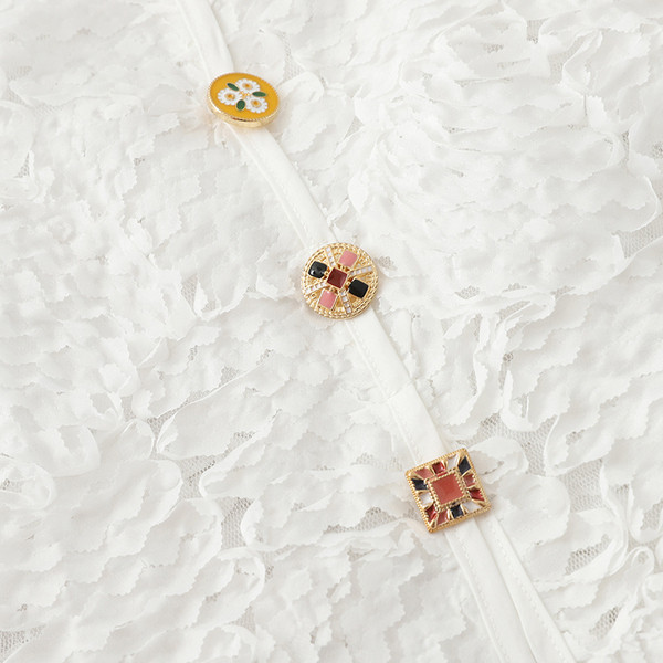 Ежедневен дамски комплект от две части в светъл цвят