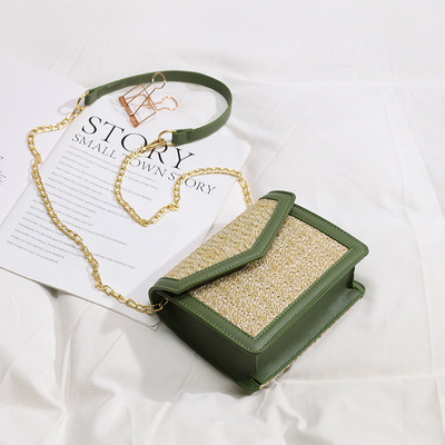 Ежедневна дамска чанта от еко кожа с метална верижка в няколко цвята