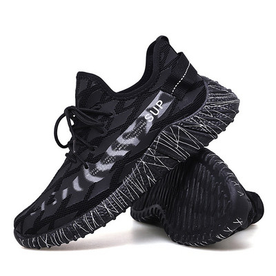 Νέο μοντέλο ανδρικά πάνινα παπούτσια σε τρεις χρωματικούς δεσμούς