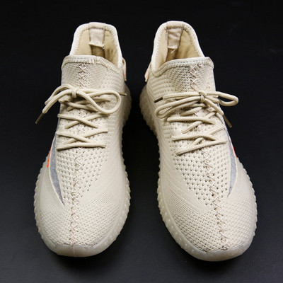 Νέα μοντέλα μαύρα ανδρικά παπούτσια  με επιγραφές