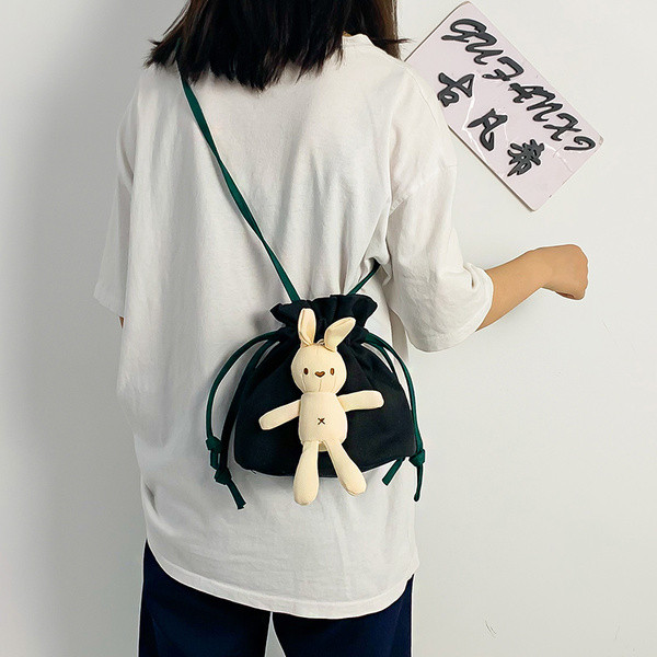 Geanta de dama cu element 3D si cravate in mai multe culori