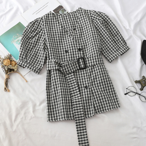 Cămașă de damă în carouri cu mâneci scurte și curea în mai multe culori