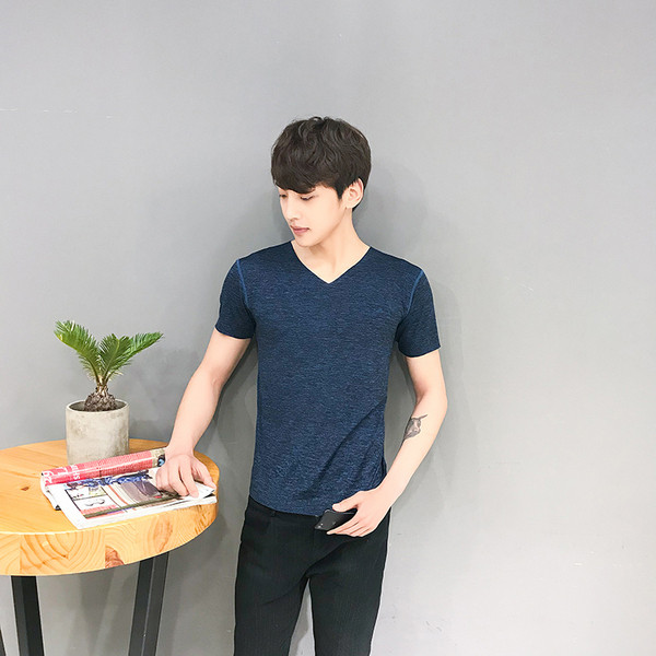 Tricou pentru bărbați modern cu mâneci scurte în mai multe culori