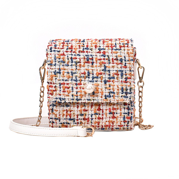 Geantă de zi cu zi pentru femei cu un lanț metalic cu model colorat