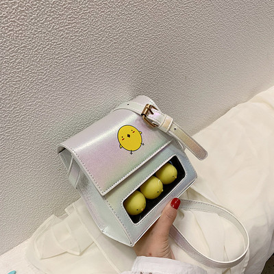 Geanta de dama cu aplicatie colorata in trei culori