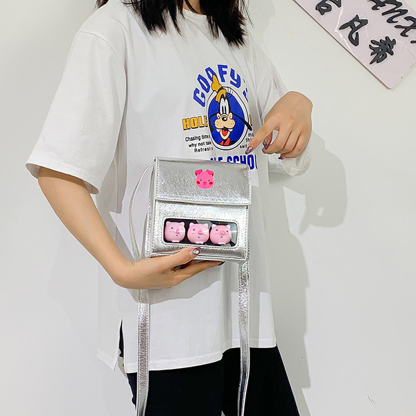 Geanta de dama cu aplicatie colorata in trei culori