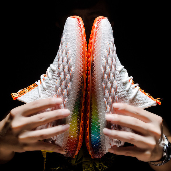 Model nou de adidași pentru bărbați cu șireturi - în patru culori