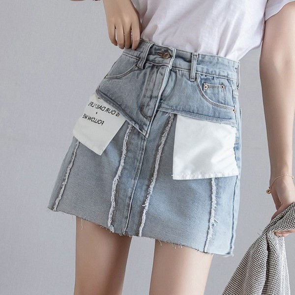 Fusta de dama moderna din denim cu petice in albastru