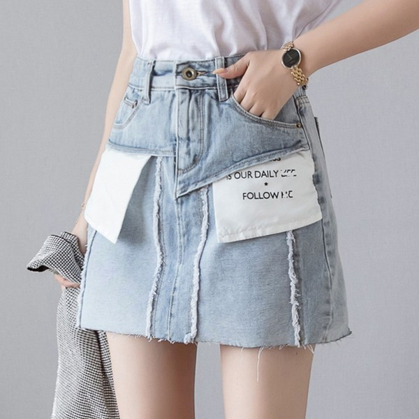 Fusta de dama moderna din denim cu petice in albastru