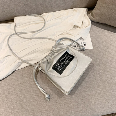 Geanta de dama moderna cu imprimeu in patru culori