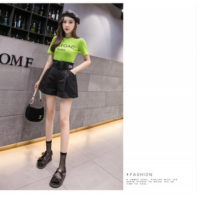 Нов модел дамски къси панталони с висока талия и колан в няколко цвята 