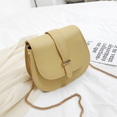 Geanta de dama din piele ecologica cu inchizatoare metalica si lant