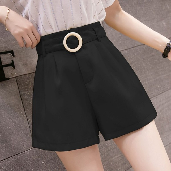 Pantaloni scurti eleganti de dama cu talie inalta si curea in mai multe culori