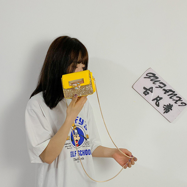 Geanta de dama eleganta din piele ecologica cu efect stralucitor in mai multe culori