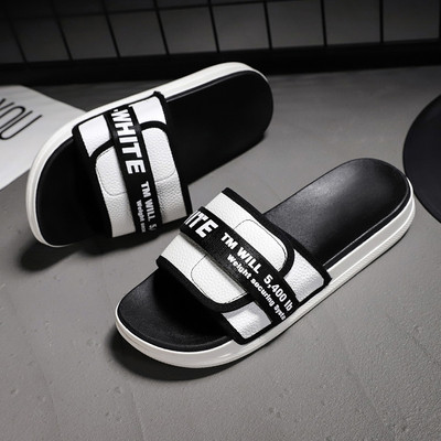 Model nou de papuci barbatesti in trei culori cu inscriptii