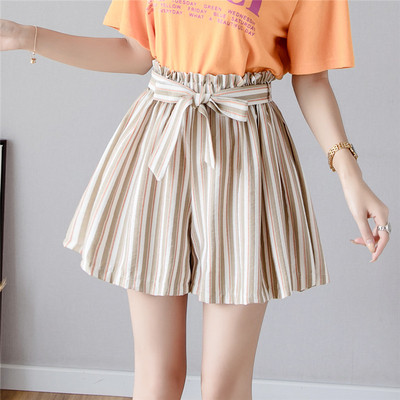 Раиран дамски къс панталон с висока еластична талия в две разцветки