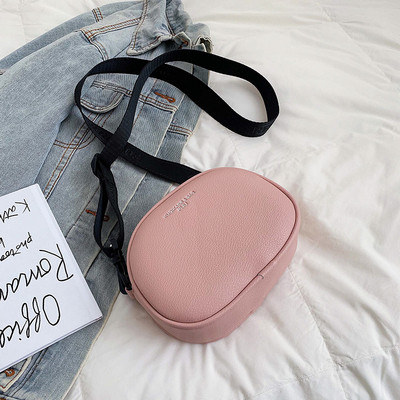 Geanta casual dama din piele ecologica cu inscriptie in mai multe culori