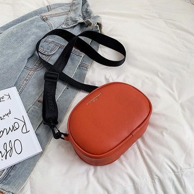 Geanta casual dama din piele ecologica cu inscriptie in mai multe culori