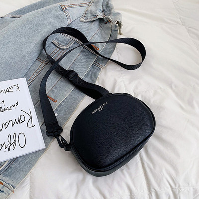 Geanta casual dama din piele ecologica cu inscriptie in mai multe culori