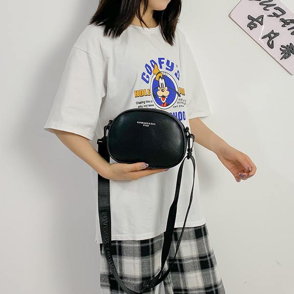 Geanta casual dama din piele ecologica cu inscriptie in mai multe culori