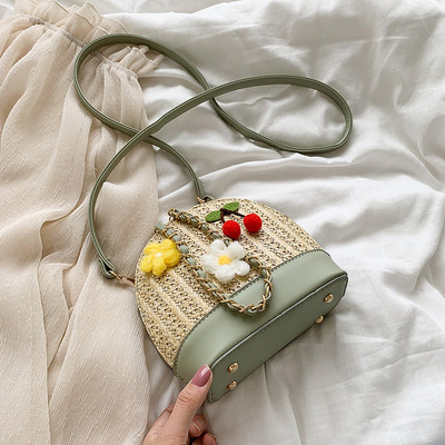 Geanta de dama moderna din piele ecologica cu element 3D in patru culori