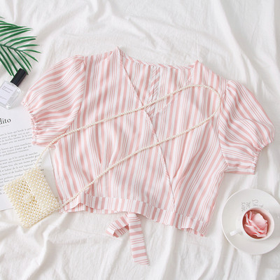 Стилна раирана блуза с V-образно деколте в няколко цвята