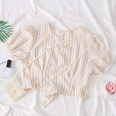 Стилна раирана блуза с V-образно деколте в няколко цвята